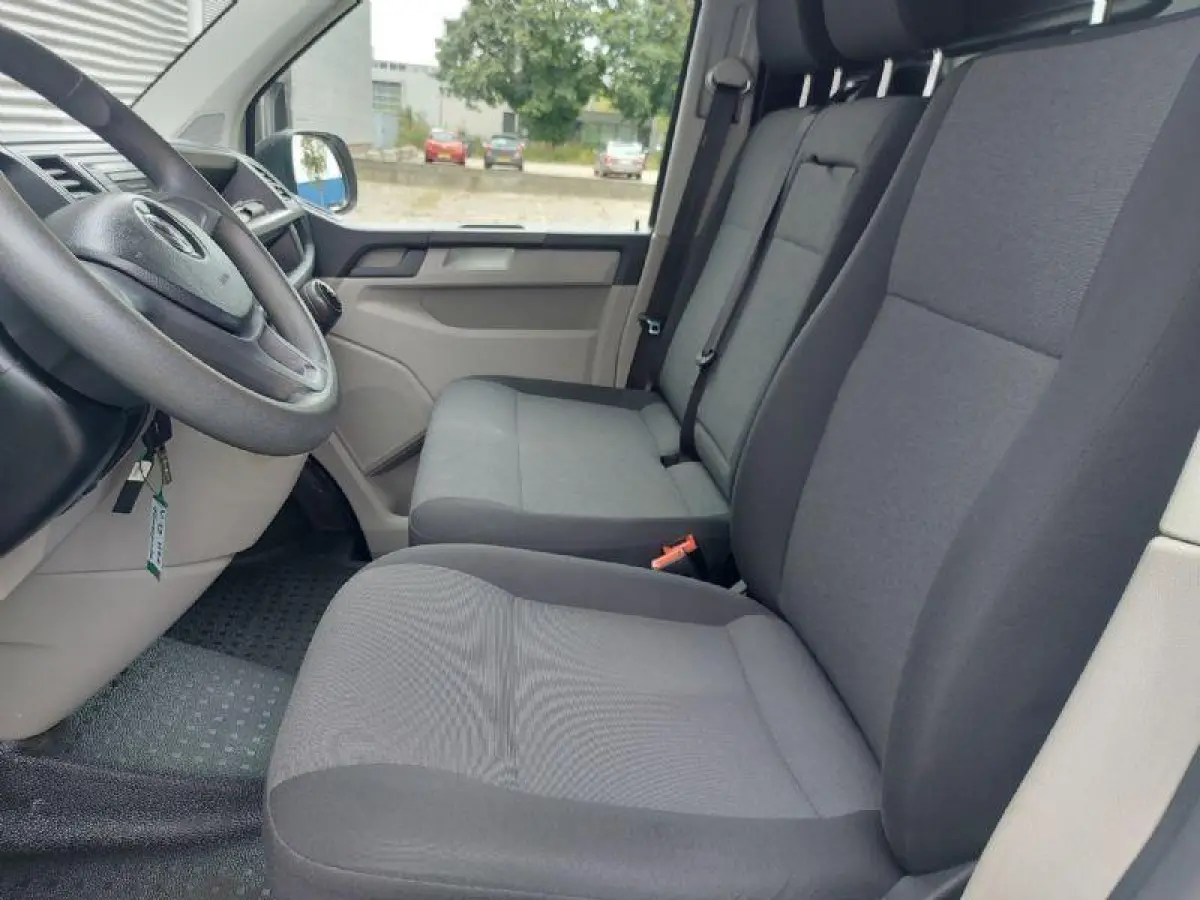 2.0 TDI L1H1 prijs EX btw, airco,trekhaak,parkeersensoren,