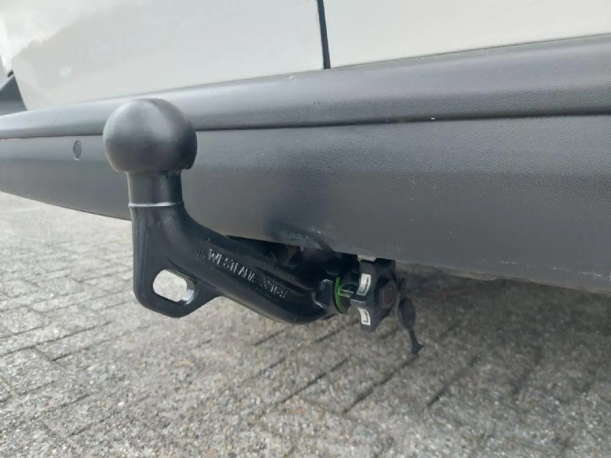 2.0 TDI L1H1 prijs EX btw, airco,trekhaak,parkeersensoren,