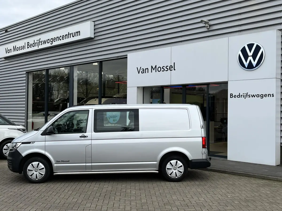 2.0 TDI L2H1 150 PK | Airco | Trekhaak | Achteruitrijcamera | Navigatie | Parkeerhulp achter | Cruise control | Dubbele cabine |