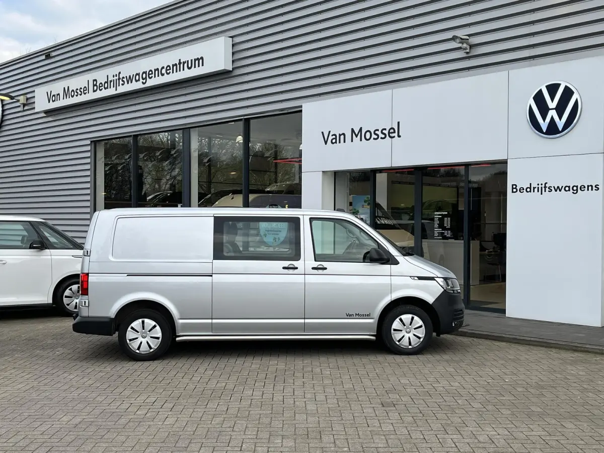 2.0 TDI L2H1 150 PK | Airco | Trekhaak | Achteruitrijcamera | Navigatie | Parkeerhulp achter | Cruise control | Dubbele cabine |