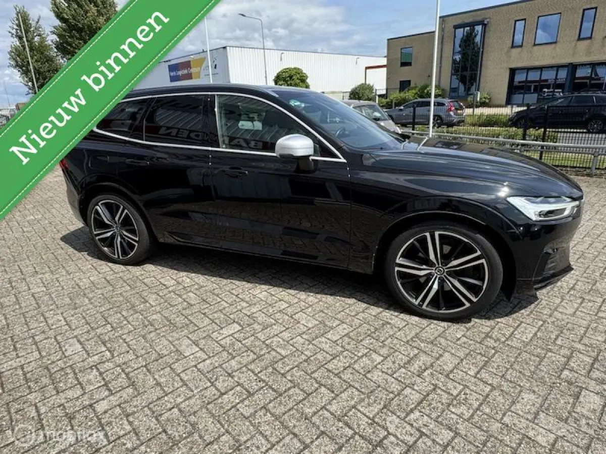 2.0 T5 AWD R-Design pol+ luchtvering pano dak