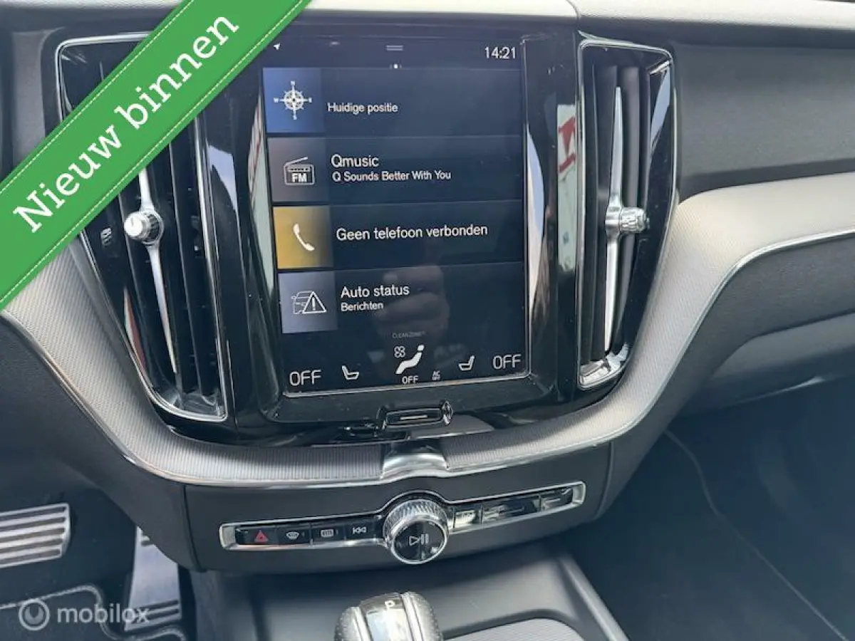 2.0 T5 AWD R-Design pol+ luchtvering pano dak
