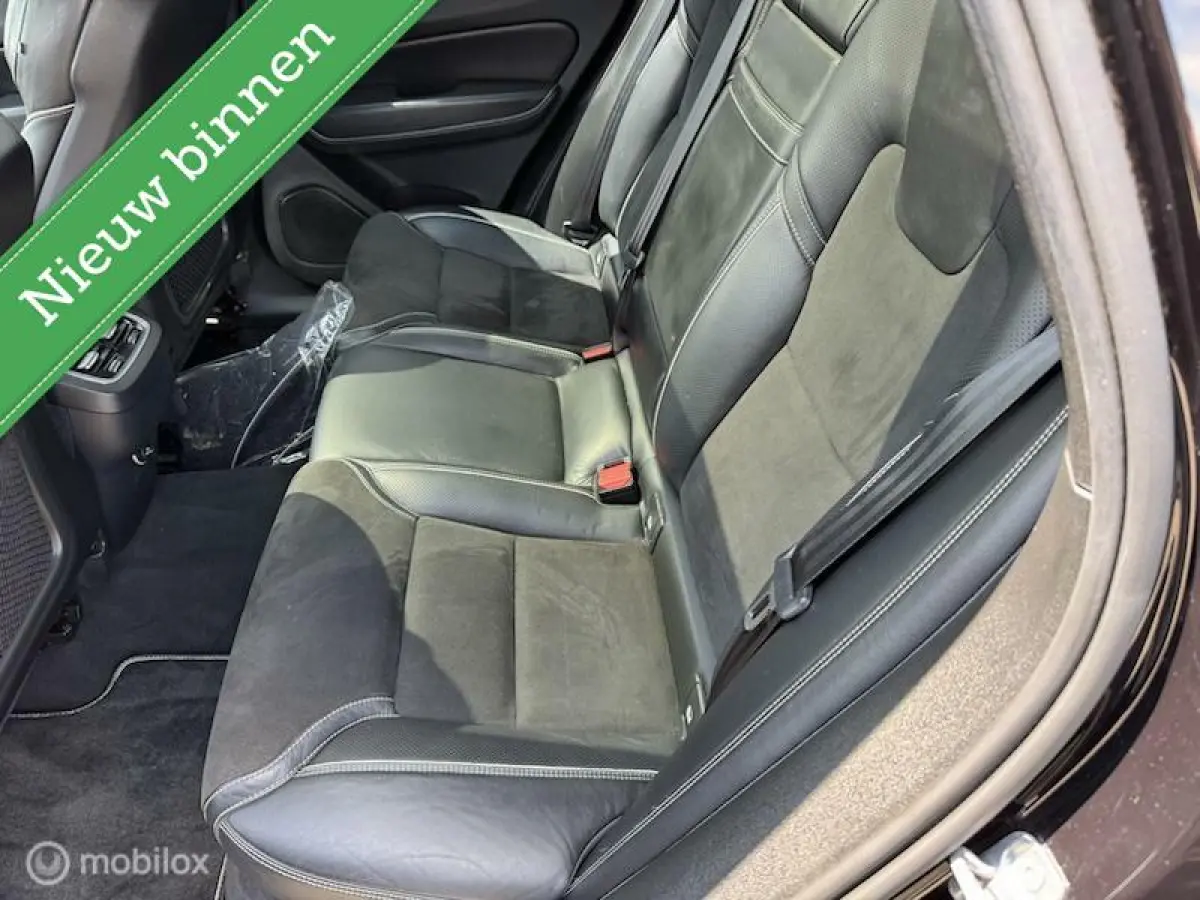 2.0 T5 AWD R-Design pol+ luchtvering pano dak