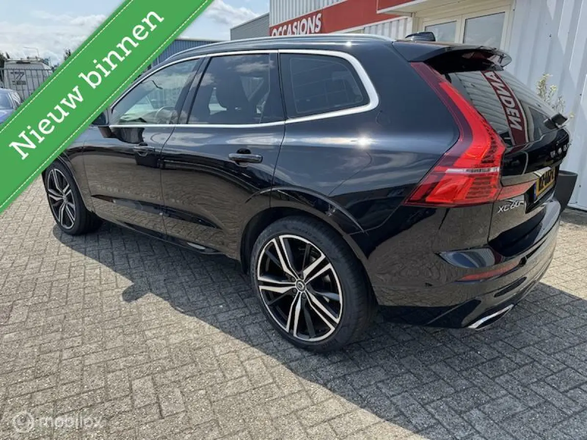 2.0 T5 AWD R-Design pol+ luchtvering pano dak