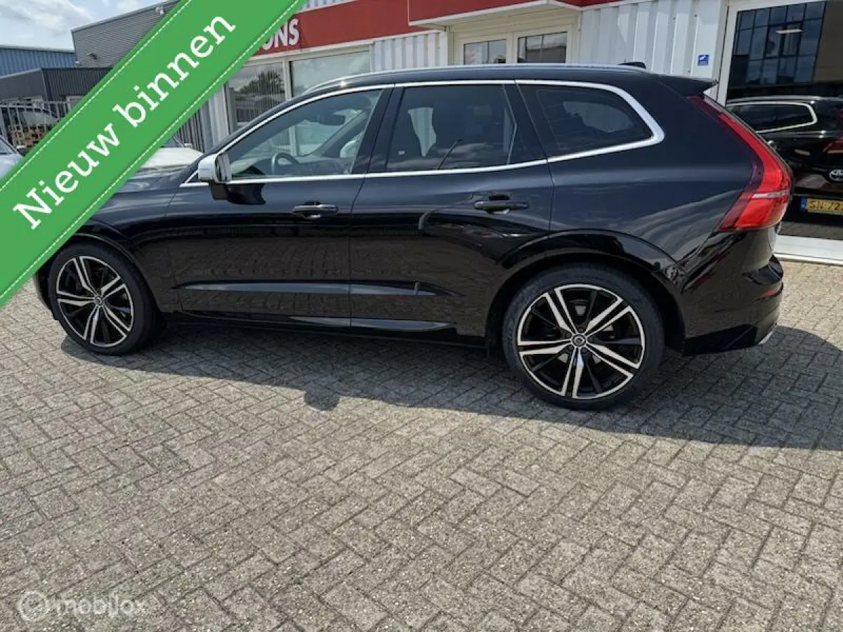 2.0 T5 AWD R-Design pol+ luchtvering pano dak