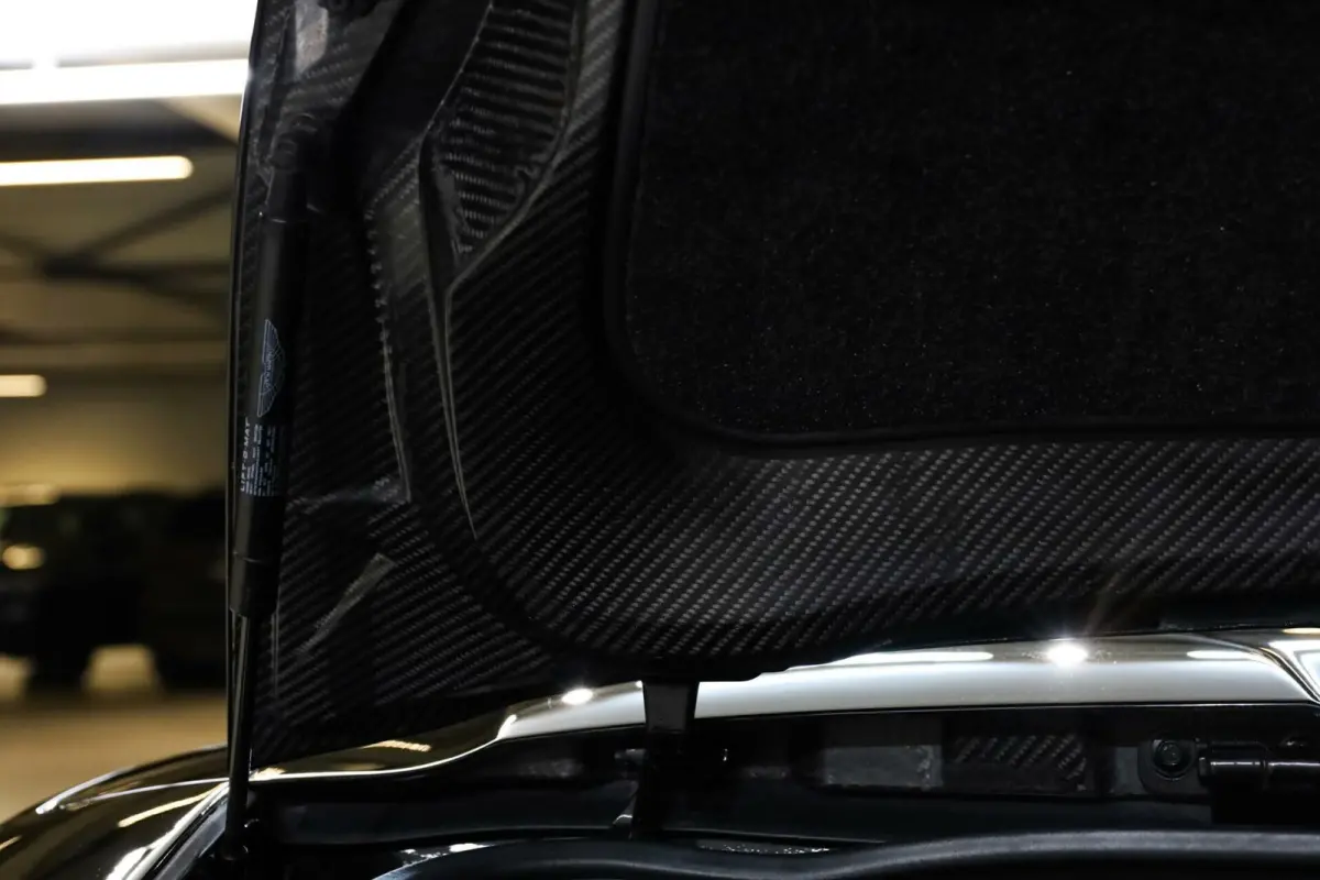 6.0 V12 2+2|CarbonBlack|Ceramic|