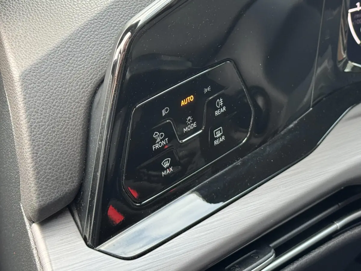 1.5 TSI 150PK Style IQ LED ACC Pano Carplay