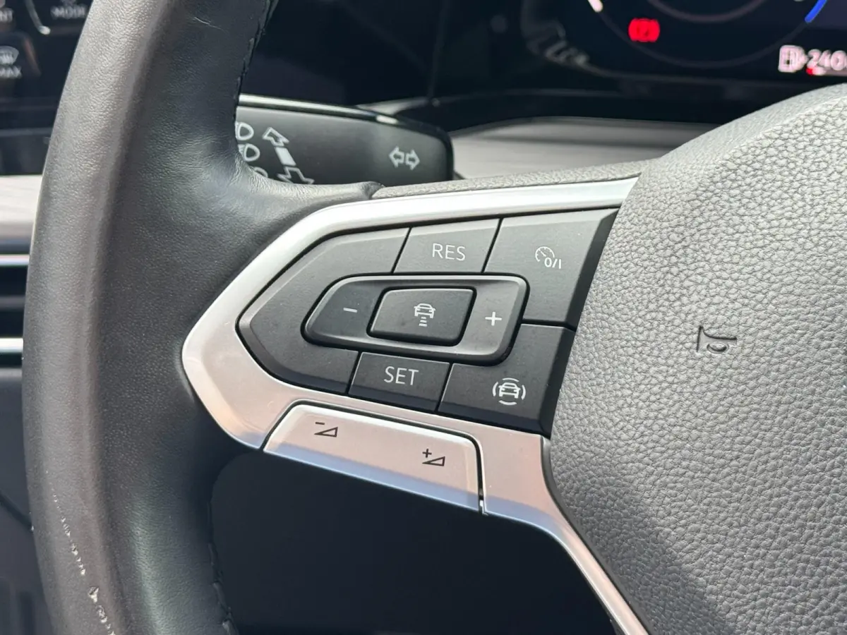 1.5 TSI 150PK Style IQ LED ACC Pano Carplay