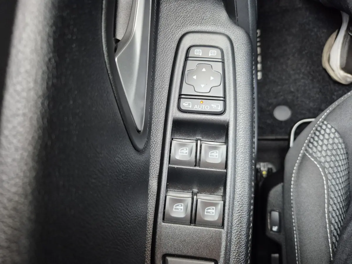 1.3 TCe 150 Journey ,airco,parkeersensoren, cruise,rondom camera,trekhaak,navigatie,stoelverwarming,