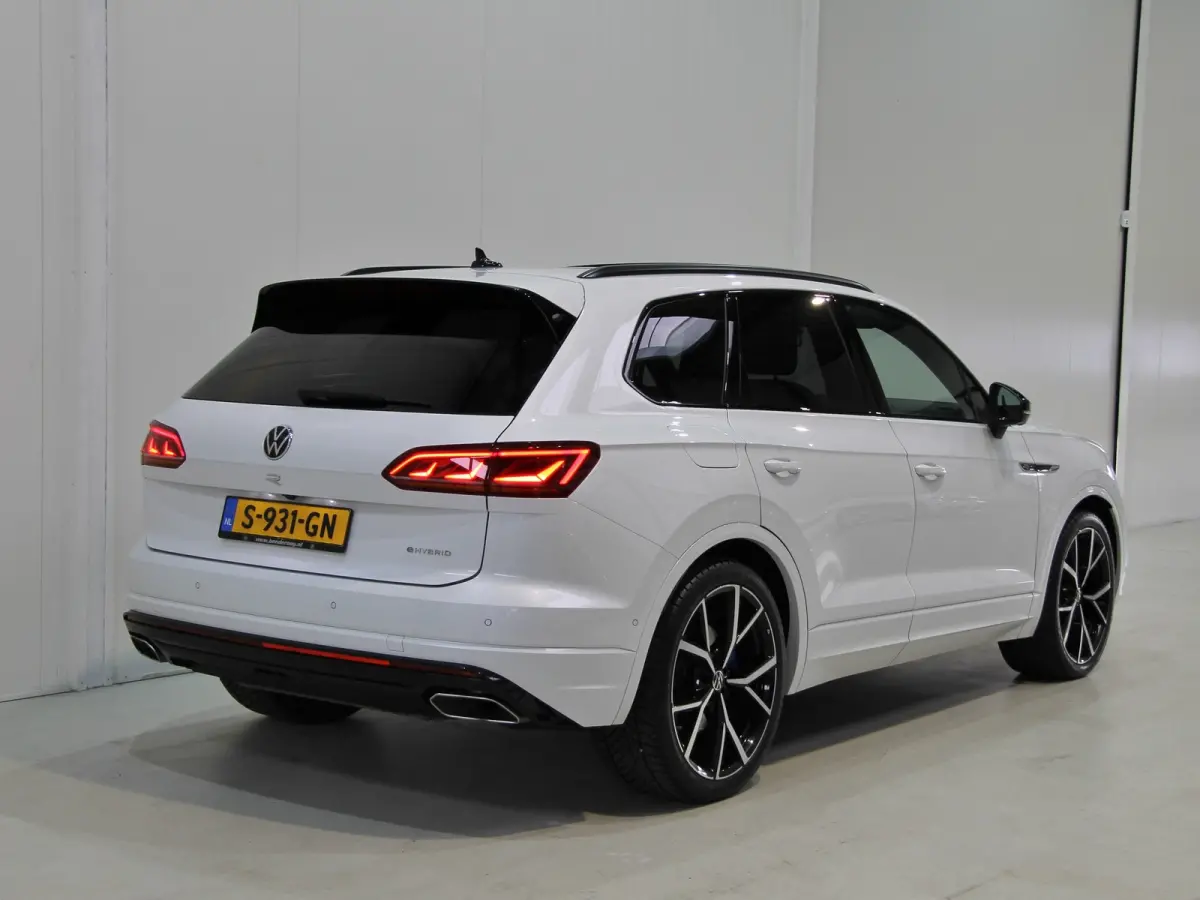 R 3.0 TSI eHybrid 462PK | Full option