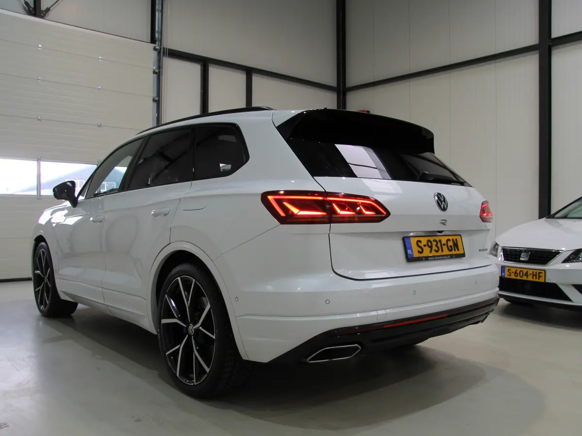 R 3.0 TSI eHybrid 462PK | Full option