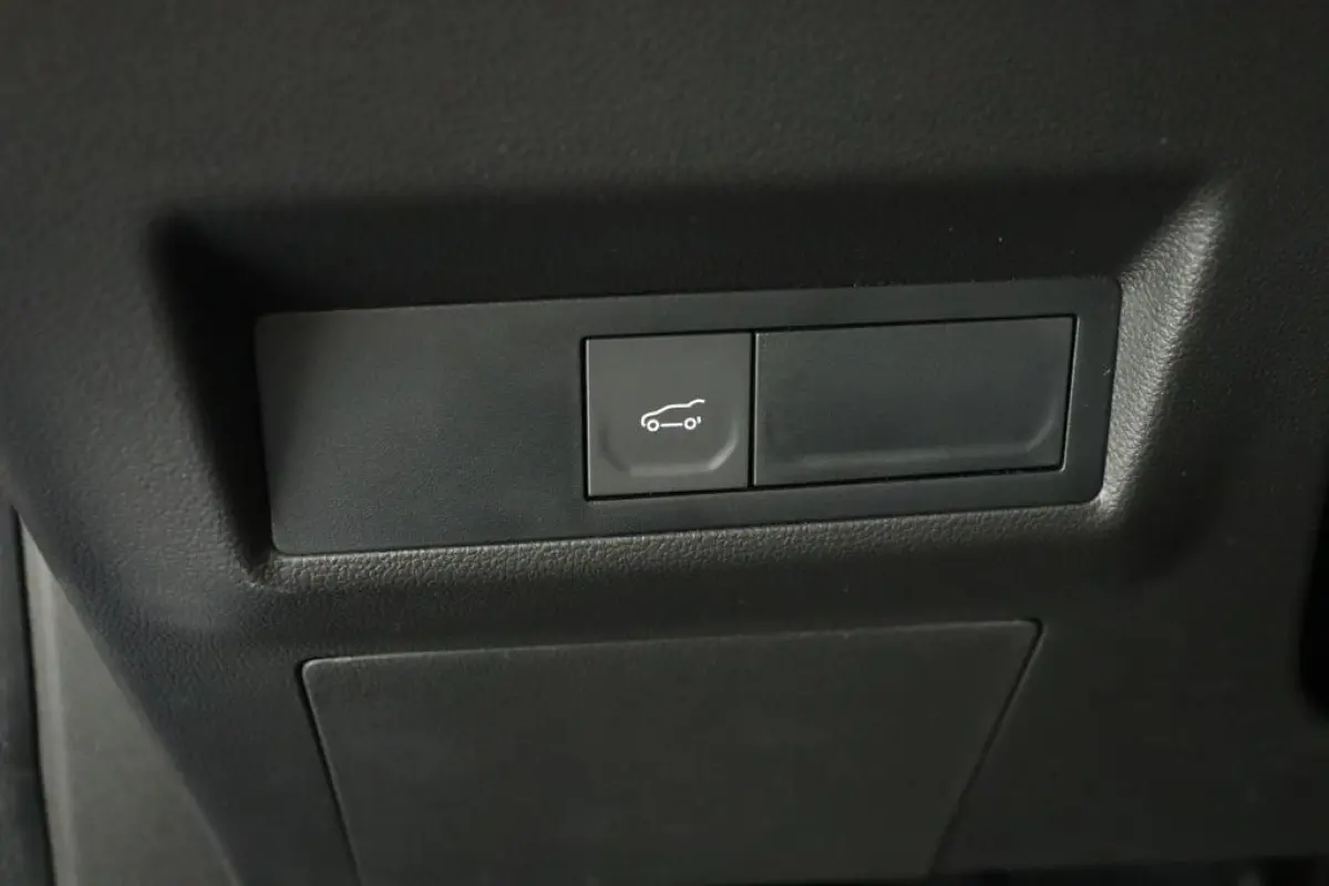 techno E-Tech full hybrid 145 | Adapt. Cruise | Stoel- & Stuurverw. | El. achterklep |