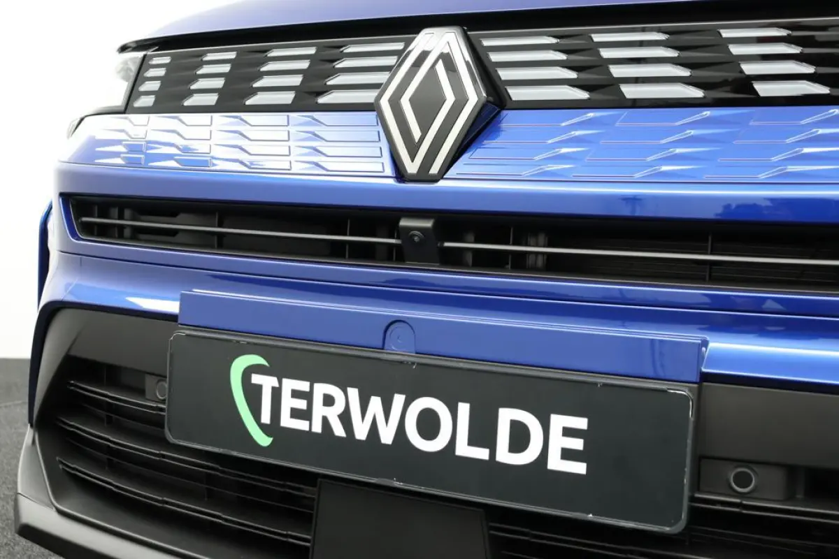 techno E-Tech full hybrid 145 | Adapt. Cruise | Stoel- & Stuurverw. | El. achterklep |