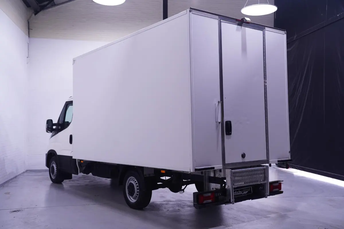 35S14 140 pk Aut. Koelauto-vries Bakwagen Automaat Airco, Apple Carplay, LxBxH 400x206x210 cm, 2-Zits