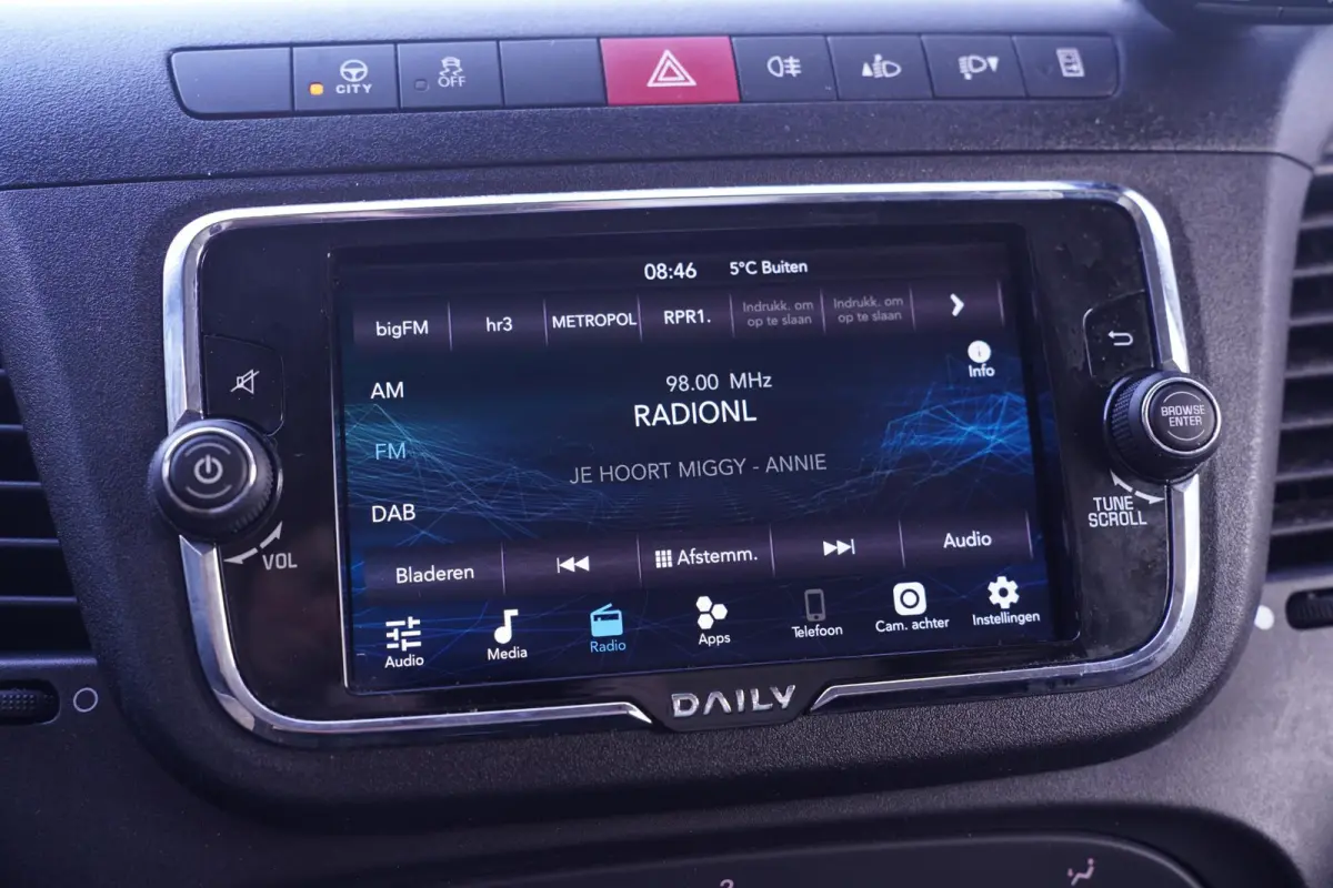 35S14 140 pk Aut. Koelauto-vries Bakwagen Automaat Airco, Apple Carplay, LxBxH 400x206x210 cm, 2-Zits