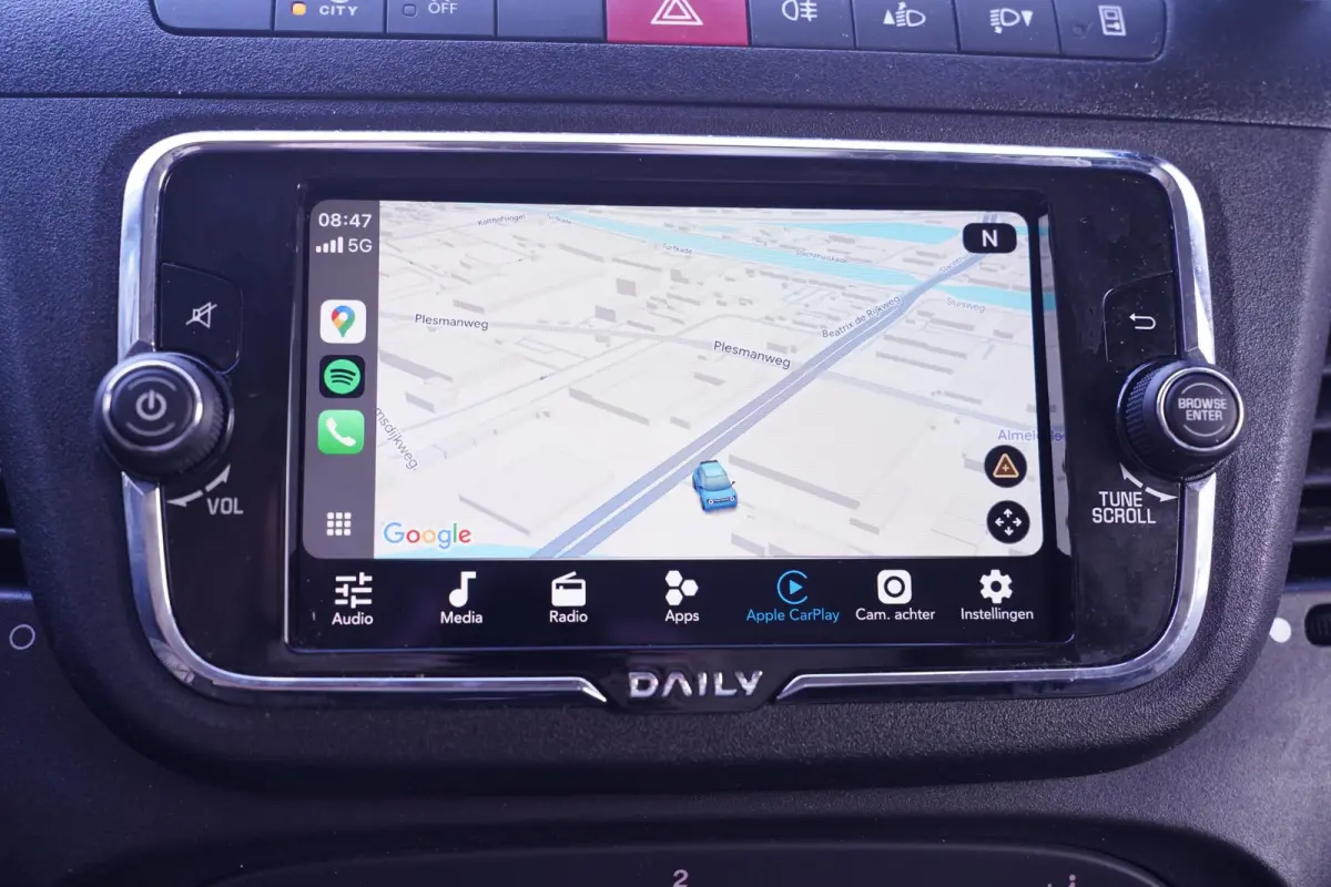 35S14 140 pk Aut. Koelauto-vries Bakwagen Automaat Airco, Apple Carplay, LxBxH 400x206x210 cm, 2-Zits