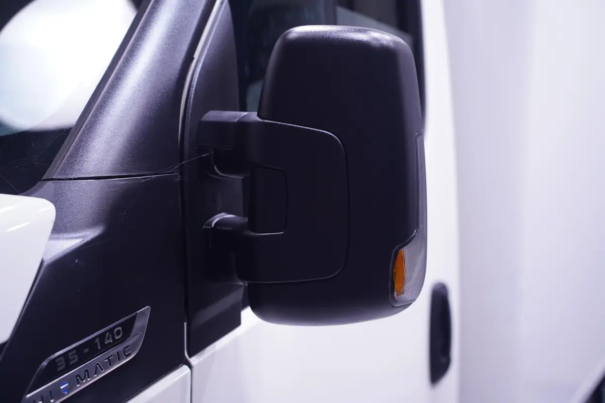 35S14 140 pk Aut. Koelauto-vries Bakwagen Automaat Airco, Apple Carplay, LxBxH 400x206x210 cm, 2-Zits