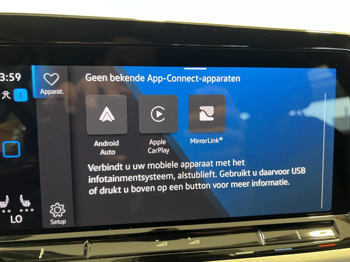 1.0 eTSI Life | Navigatie/Android/Apple Carplay | LM Velgen 16" | Cruise Control Adaptief | Voorstoelen Verwarmd | Airco |