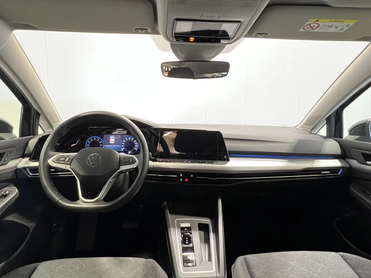 1.0 eTSI Life | Navigatie/Android/Apple Carplay | LM Velgen 16" | Cruise Control Adaptief | Voorstoelen Verwarmd | Airco |