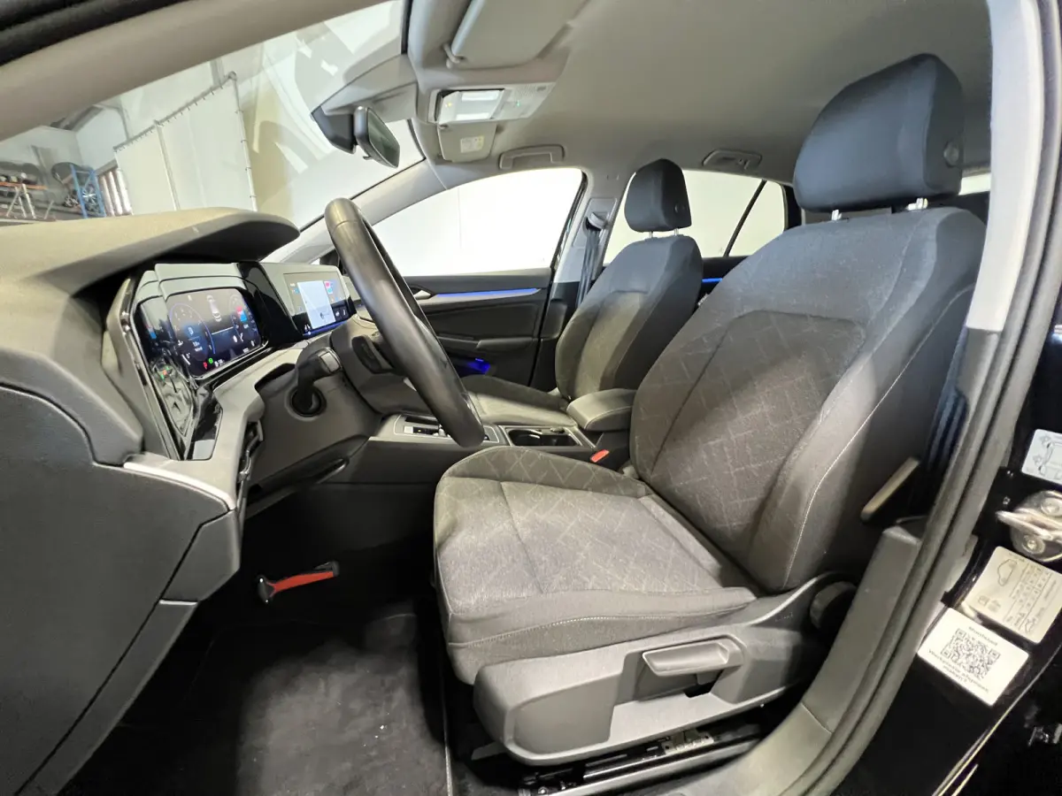 1.0 eTSI Life | Navigatie/Android/Apple Carplay | LM Velgen 16" | Cruise Control Adaptief | Voorstoelen Verwarmd | Airco |