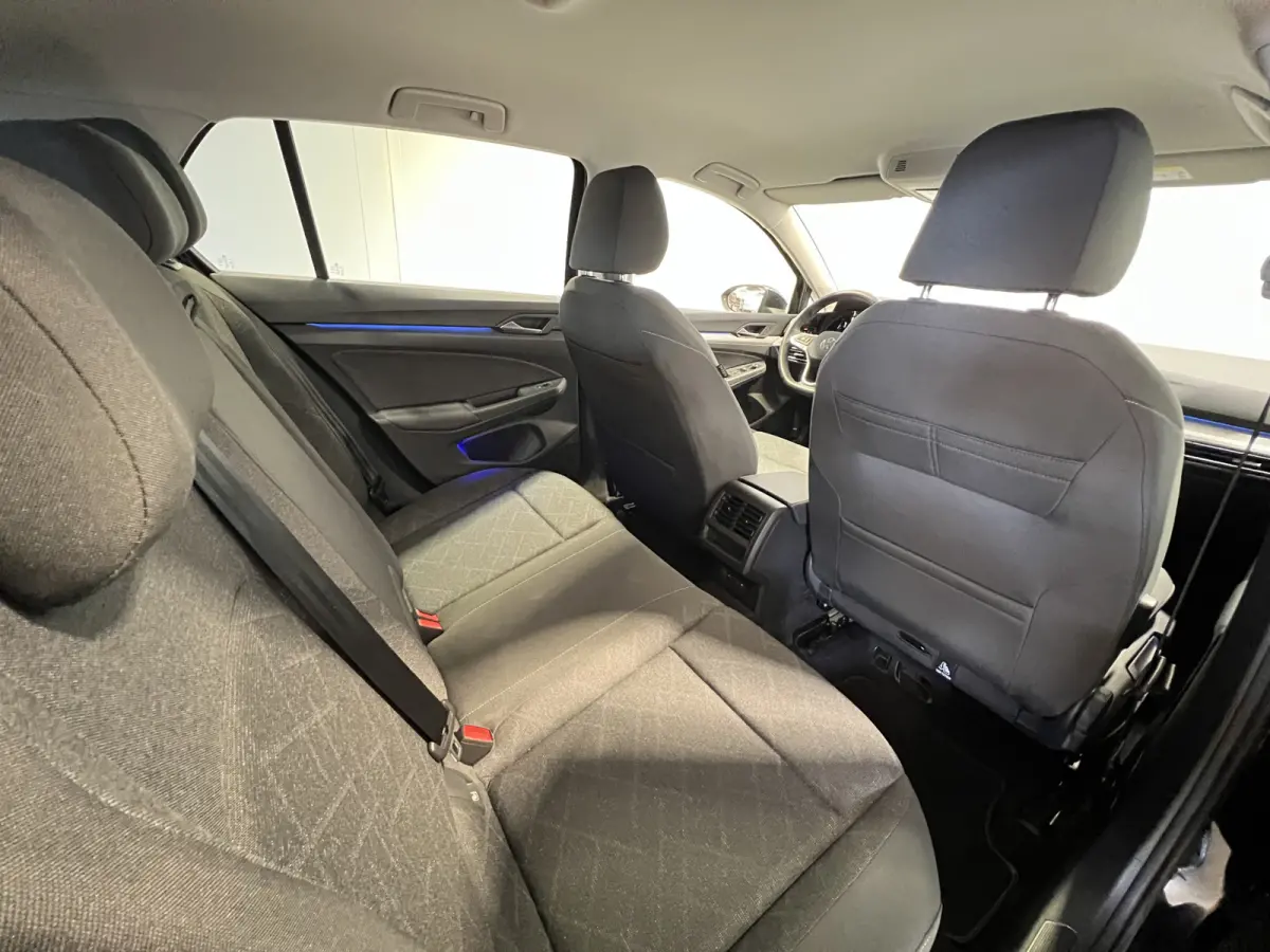 1.0 eTSI Life | Navigatie/Android/Apple Carplay | LM Velgen 16" | Cruise Control Adaptief | Voorstoelen Verwarmd | Airco |