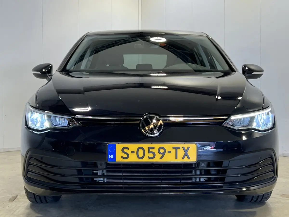 1.0 eTSI Life | Navigatie/Android/Apple Carplay | LM Velgen 16" | Cruise Control Adaptief | Voorstoelen Verwarmd | Airco |