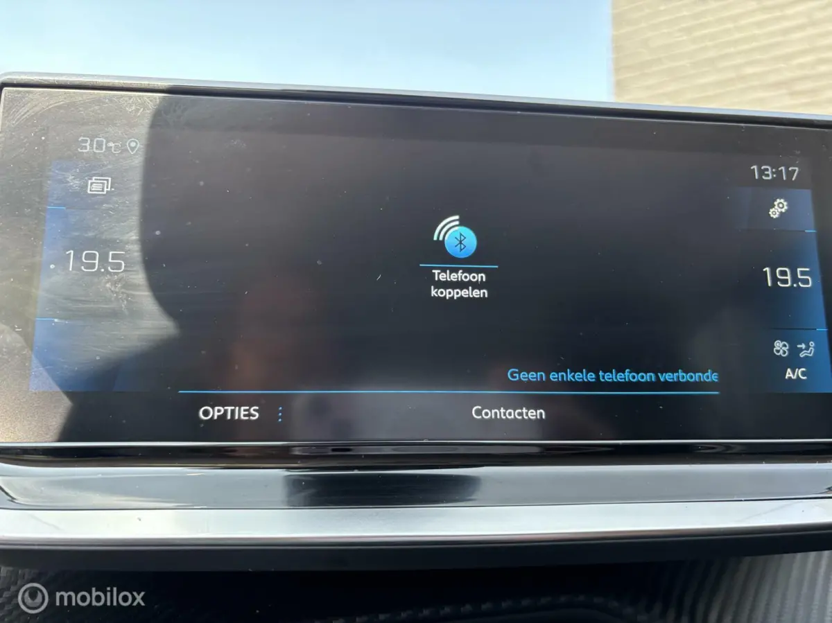 1.2 PureTech 100 Allure Pack navigatie en carplay Led koplampen cruise control Led koplampen