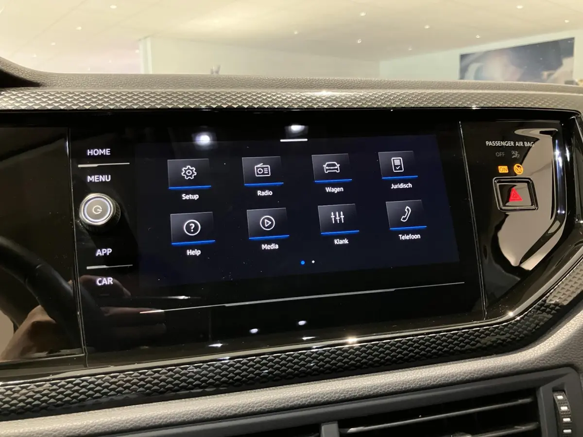 1.0 TSI Life Edition 95 PK Airco | Apple Carplay | Android Auto | Stoelverwarming | Parkeersensoren | Digital Cockpit | Adaptieve Cruise Controle | Lane Assist | Achteruitrijcamera