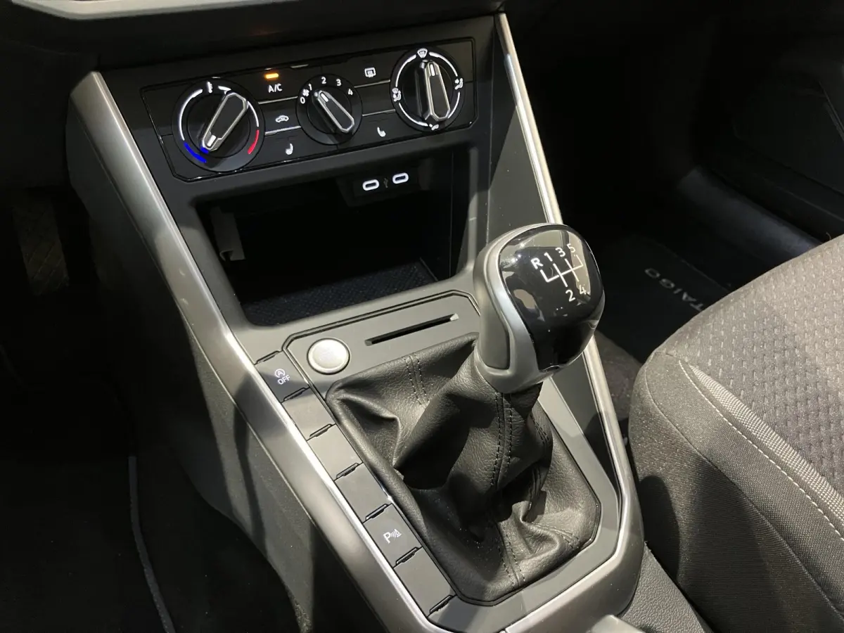1.0 TSI Life Edition 95 PK Airco | Apple Carplay | Android Auto | Stoelverwarming | Parkeersensoren | Digital Cockpit | Adaptieve Cruise Controle | Lane Assist | Achteruitrijcamera