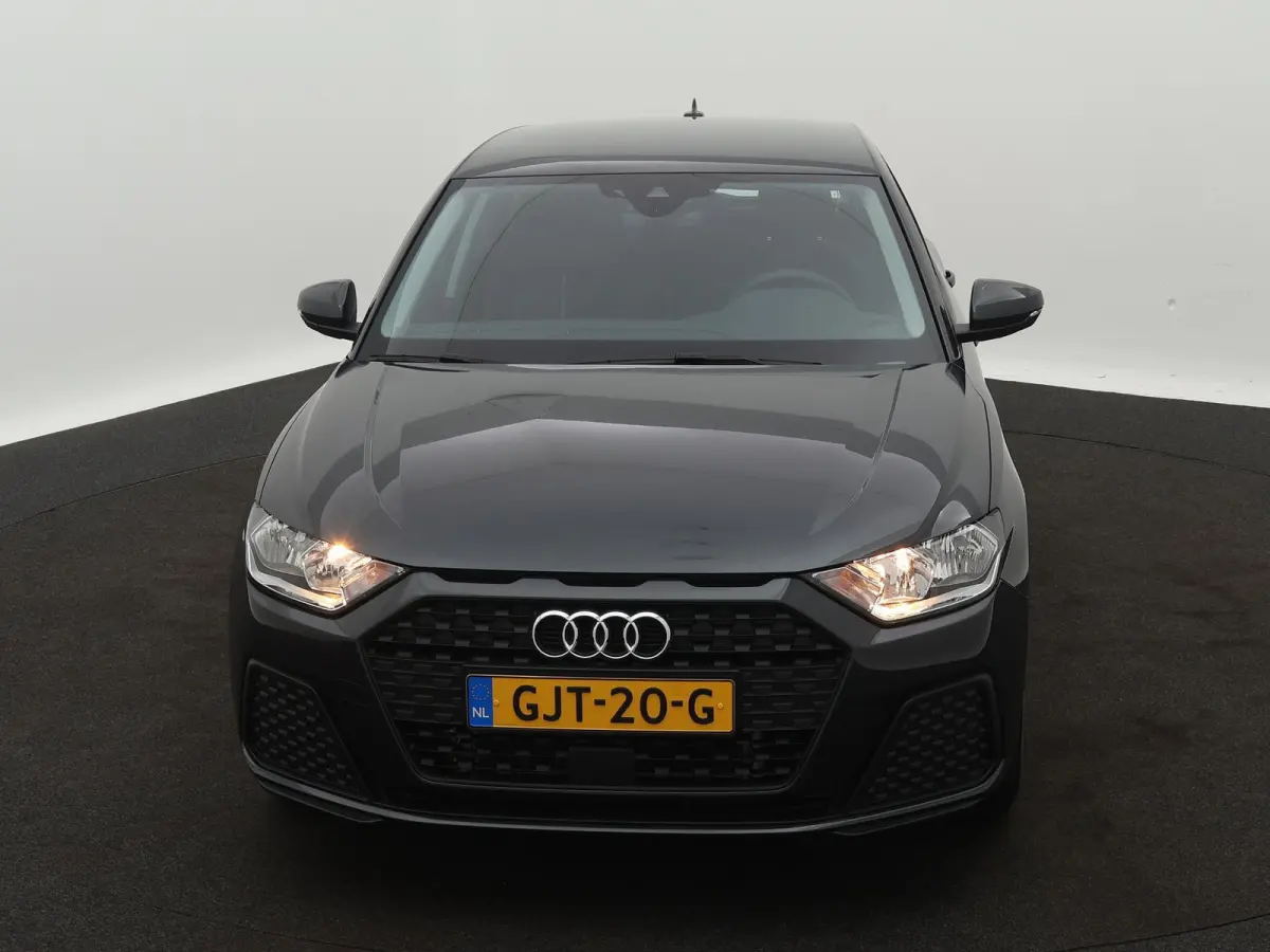 25 TFSI Pro Line 95 PK Airco | Apple Carplay | Android Auto | Digital Cockpit | Cruise Control | Elektrisch Inklapbare Spiegels | Parkeersensoren Achter | Navigatie | Spraakbediening | Bluet