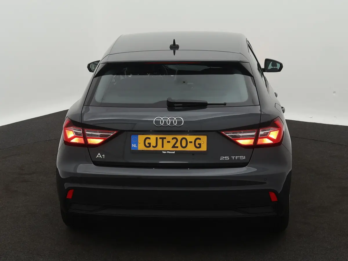 25 TFSI Pro Line 95 PK Airco | Apple Carplay | Android Auto | Digital Cockpit | Cruise Control | Elektrisch Inklapbare Spiegels | Parkeersensoren Achter | Navigatie | Spraakbediening | Bluet