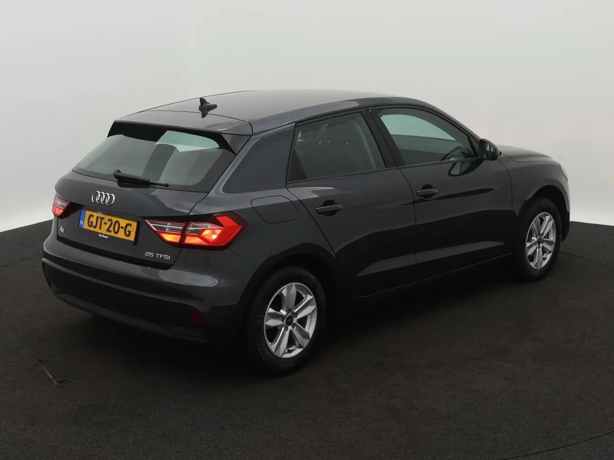 25 TFSI Pro Line 95 PK Airco | Apple Carplay | Android Auto | Digital Cockpit | Cruise Control | Elektrisch Inklapbare Spiegels | Parkeersensoren Achter | Navigatie | Spraakbediening | Bluet