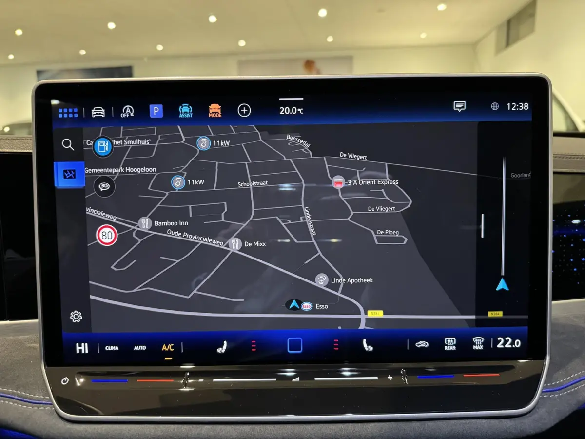1.5 eTSI R-Line Edition 150PK | Fysieke voorraad auto | Automaat | Direct leverbaar | Assistance Pakket Plus | Black Style Pakket | Comfort Pakket Plus | Navigatie | Harman Kardon