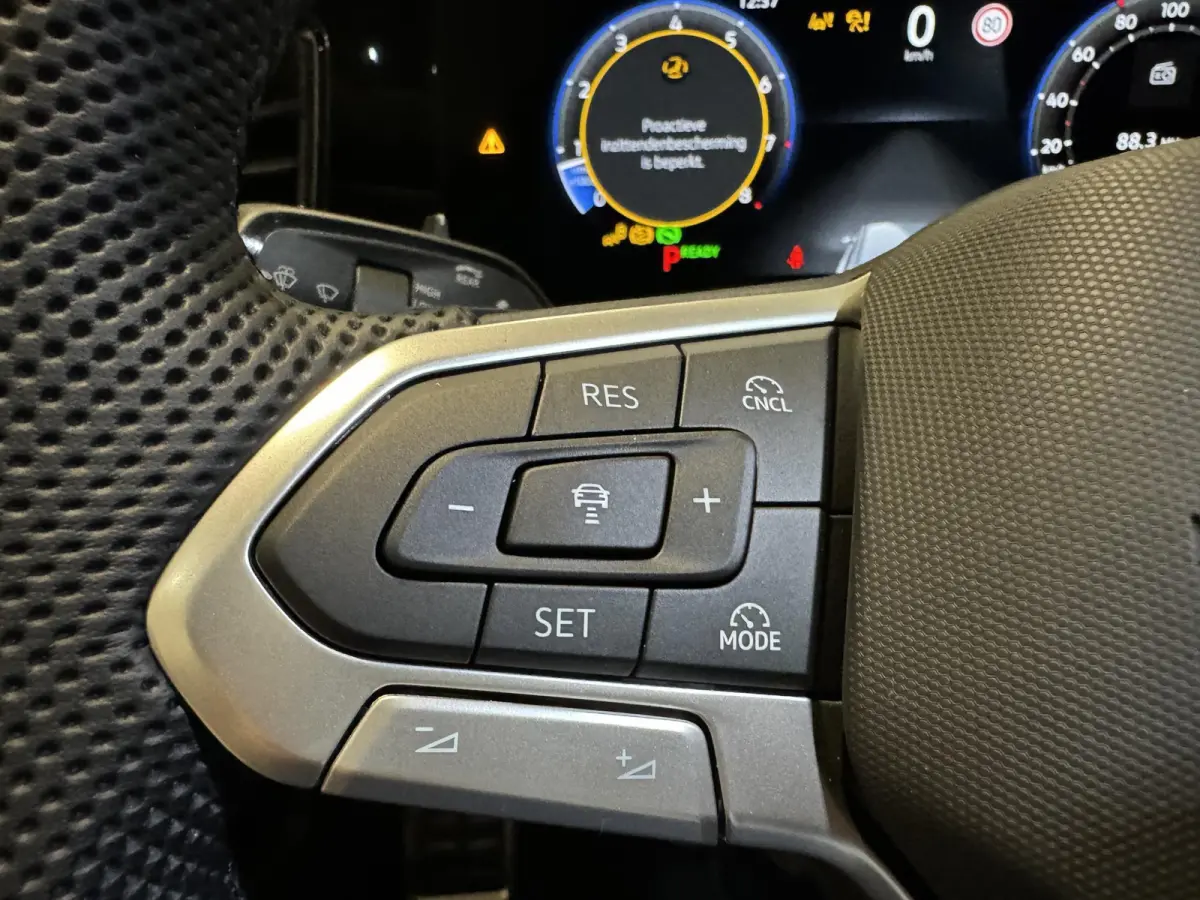 1.5 eTSI R-Line Edition 150PK | Fysieke voorraad auto | Automaat | Direct leverbaar | Assistance Pakket Plus | Black Style Pakket | Comfort Pakket Plus | Navigatie | Harman Kardon