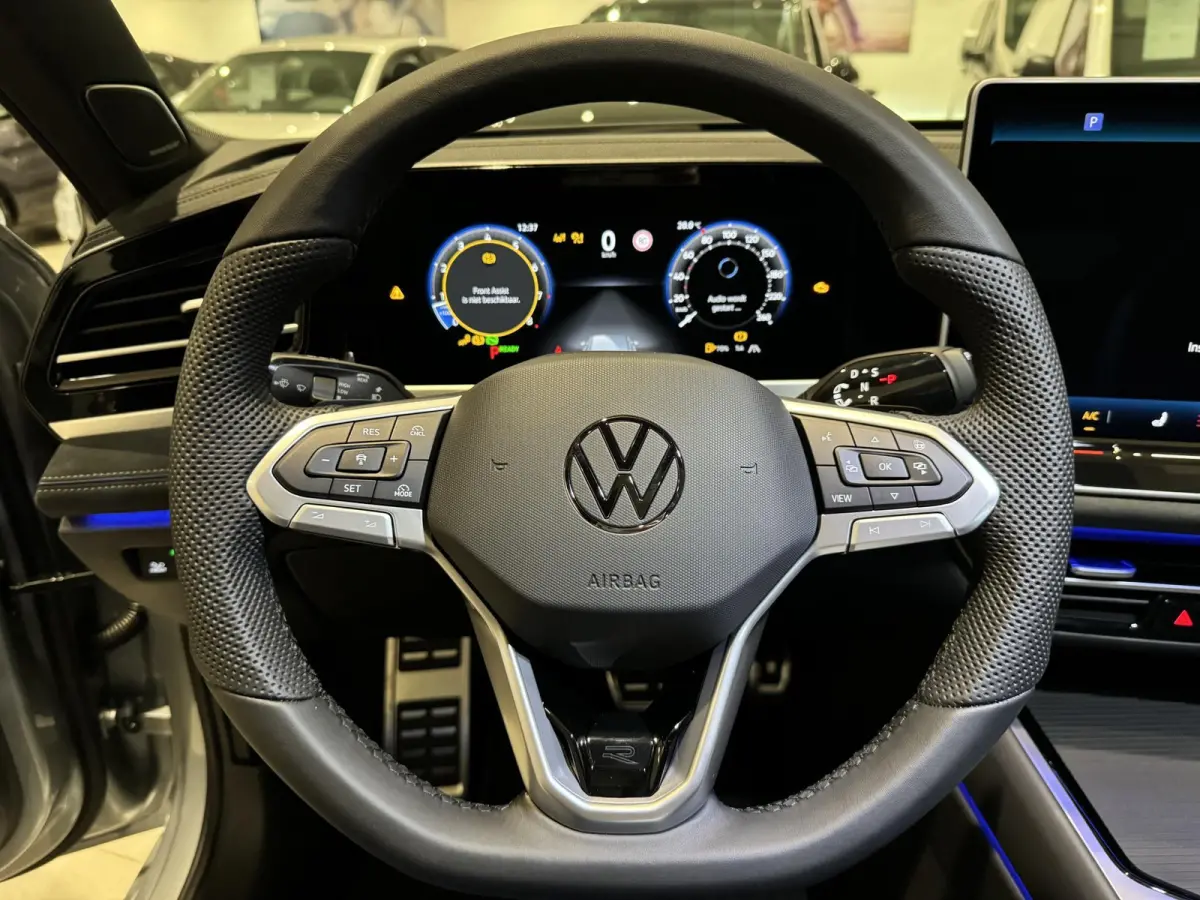 1.5 eTSI R-Line Edition 150PK | Fysieke voorraad auto | Automaat | Direct leverbaar | Assistance Pakket Plus | Black Style Pakket | Comfort Pakket Plus | Navigatie | Harman Kardon
