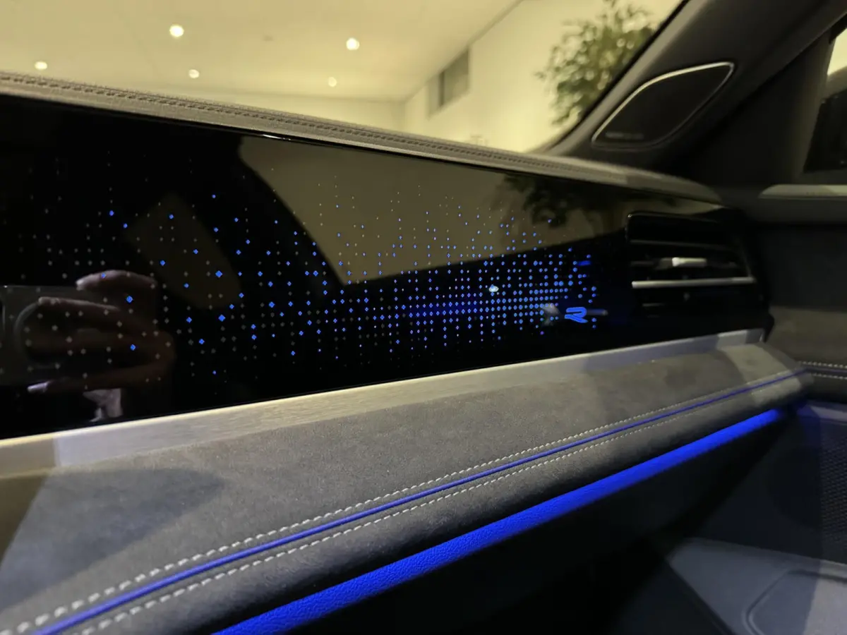 1.5 eTSI R-Line Edition 150PK | Fysieke voorraad auto | Automaat | Direct leverbaar | Assistance Pakket Plus | Black Style Pakket | Comfort Pakket Plus | Navigatie | Harman Kardon
