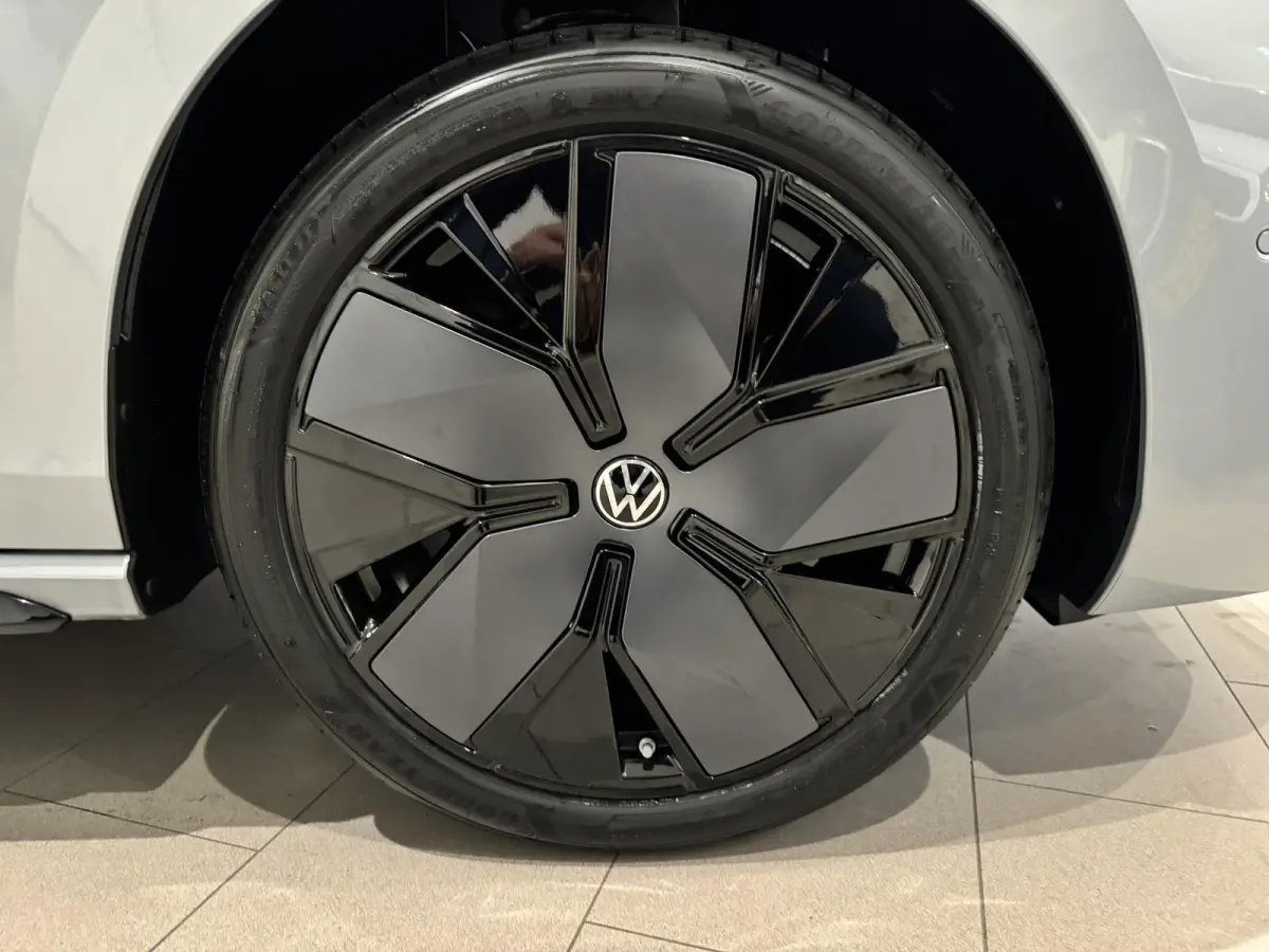 1.5 eTSI R-Line Edition 150PK | Fysieke voorraad auto | Automaat | Direct leverbaar | Assistance Pakket Plus | Black Style Pakket | Comfort Pakket Plus | Navigatie | Harman Kardon