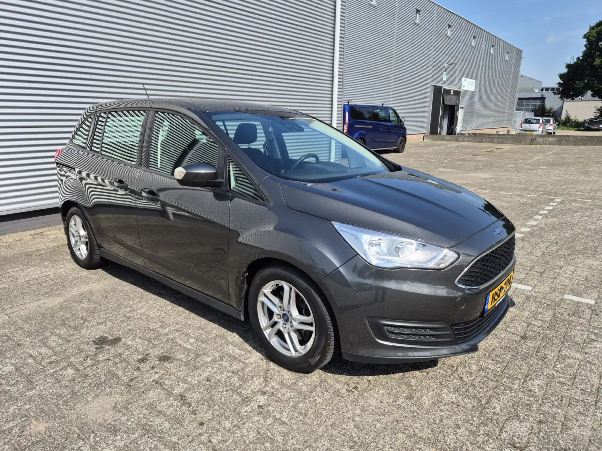 1.0 Ambiente Airco,cruise,stoelverwarming,voorraam/stuurverwarming,parkeersensoren achter,