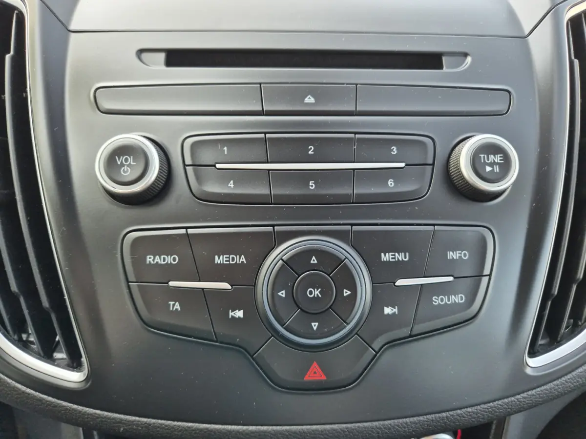 1.0 Ambiente Airco,cruise,stoelverwarming,voorraam/stuurverwarming,parkeersensoren achter,