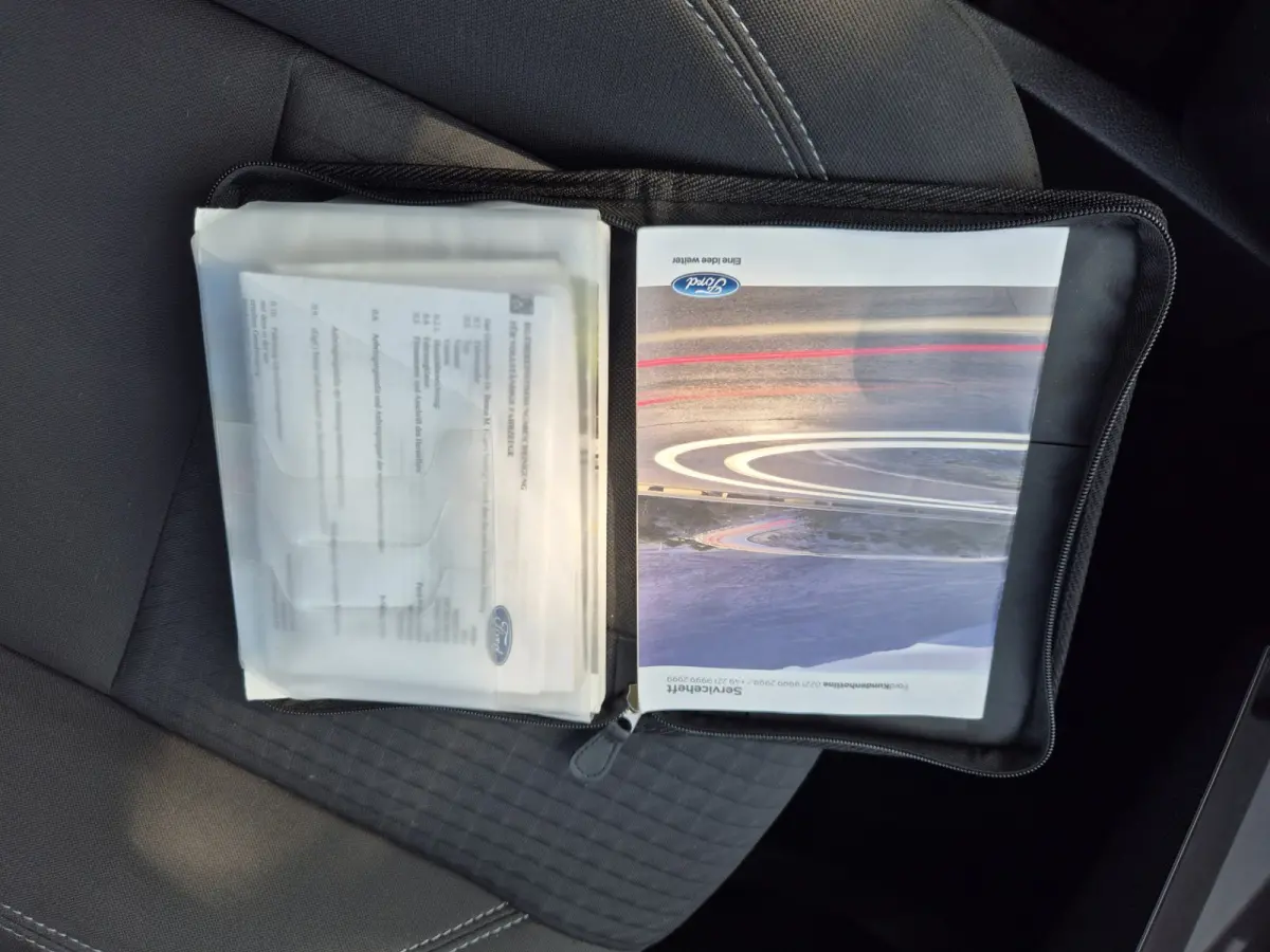 1.0 Ambiente Airco,cruise,stoelverwarming,voorraam/stuurverwarming,parkeersensoren achter,