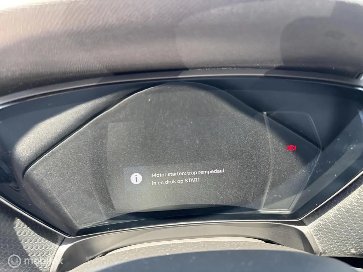 1.6 Plug-in 225 e:Hybrid Shine leer carplay 19 inch stuurverwarming automaat navigatie leder
