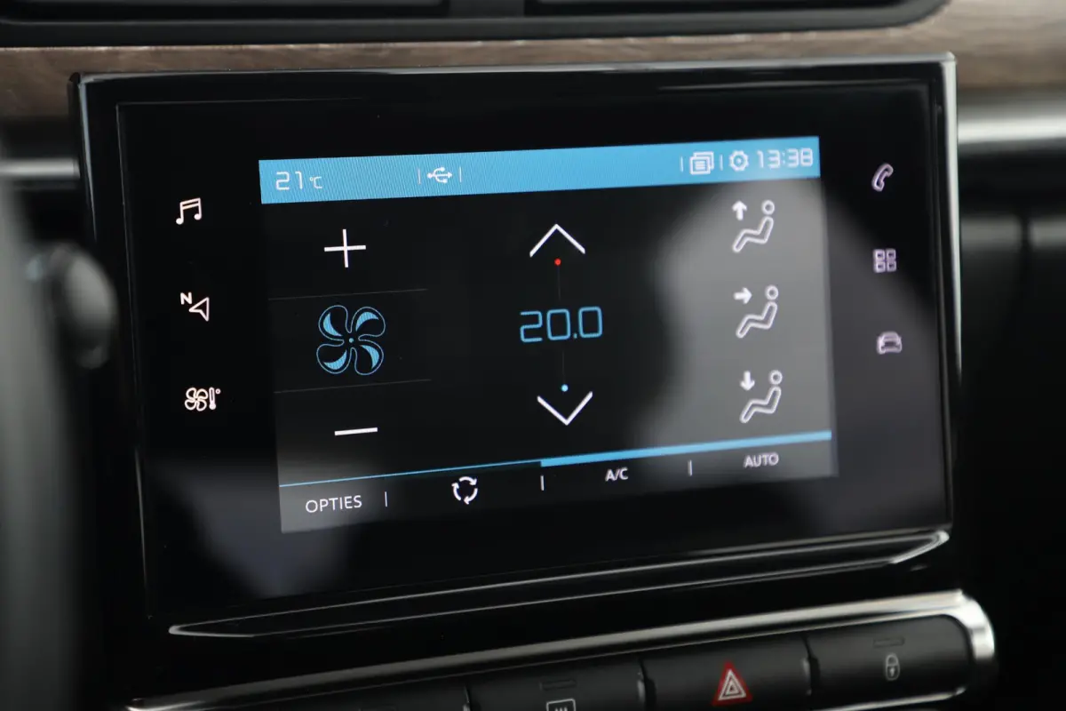 1.2 PureTech Shine Navigatie Achteruitrijcamera 17 inch LMV Carplay Android Clima Cruise Rijstrooksensor