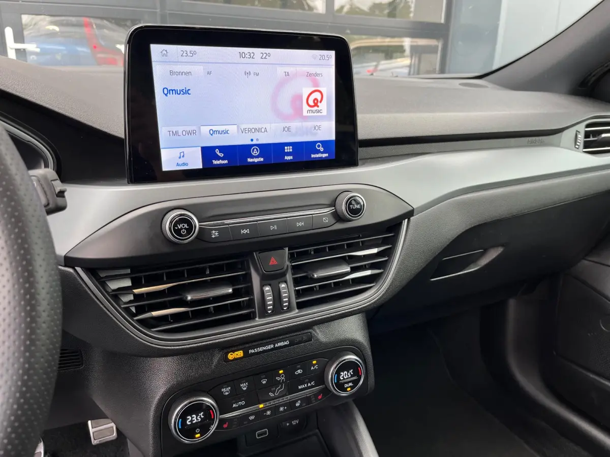 1.0 EcoBoost Hybrid ST Line Style NL.Auto/Nieuw-Model/Camera/WinterPack/Clima/1Ste Eigenaar/Dealer Onderhouden