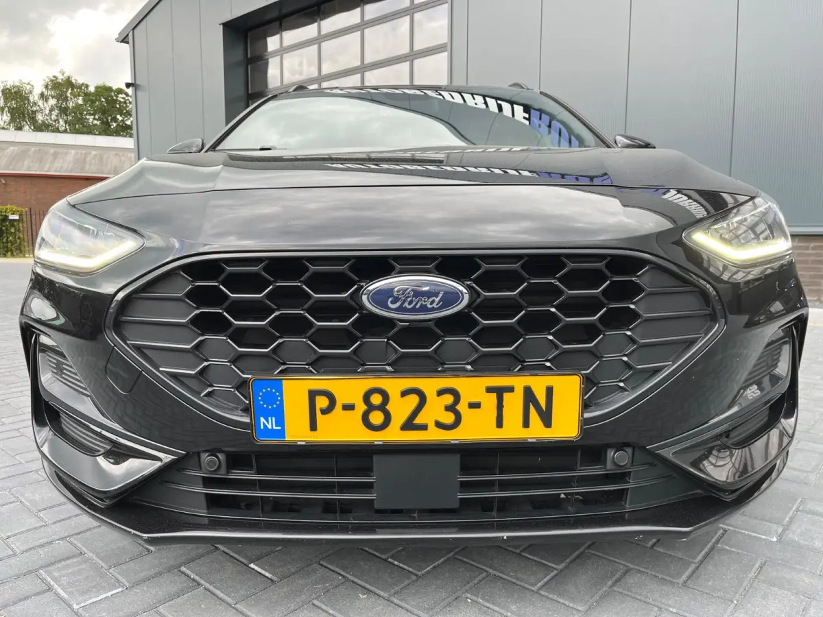 1.0 EcoBoost Hybrid ST Line Style NL.Auto/Nieuw-Model/Camera/WinterPack/Clima/1Ste Eigenaar/Dealer Onderhouden