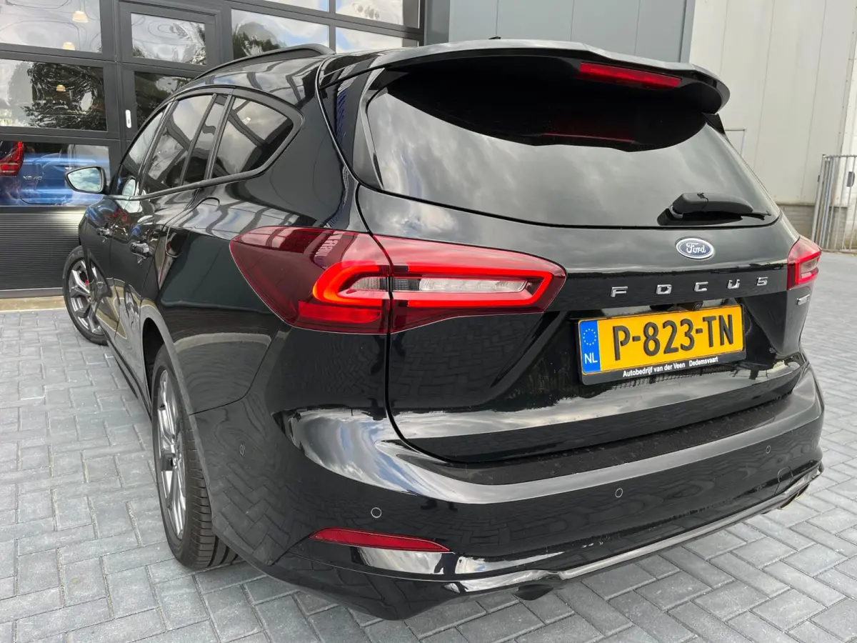 1.0 EcoBoost Hybrid ST Line Style NL.Auto/Nieuw-Model/Camera/WinterPack/Clima/1Ste Eigenaar/Dealer Onderhouden