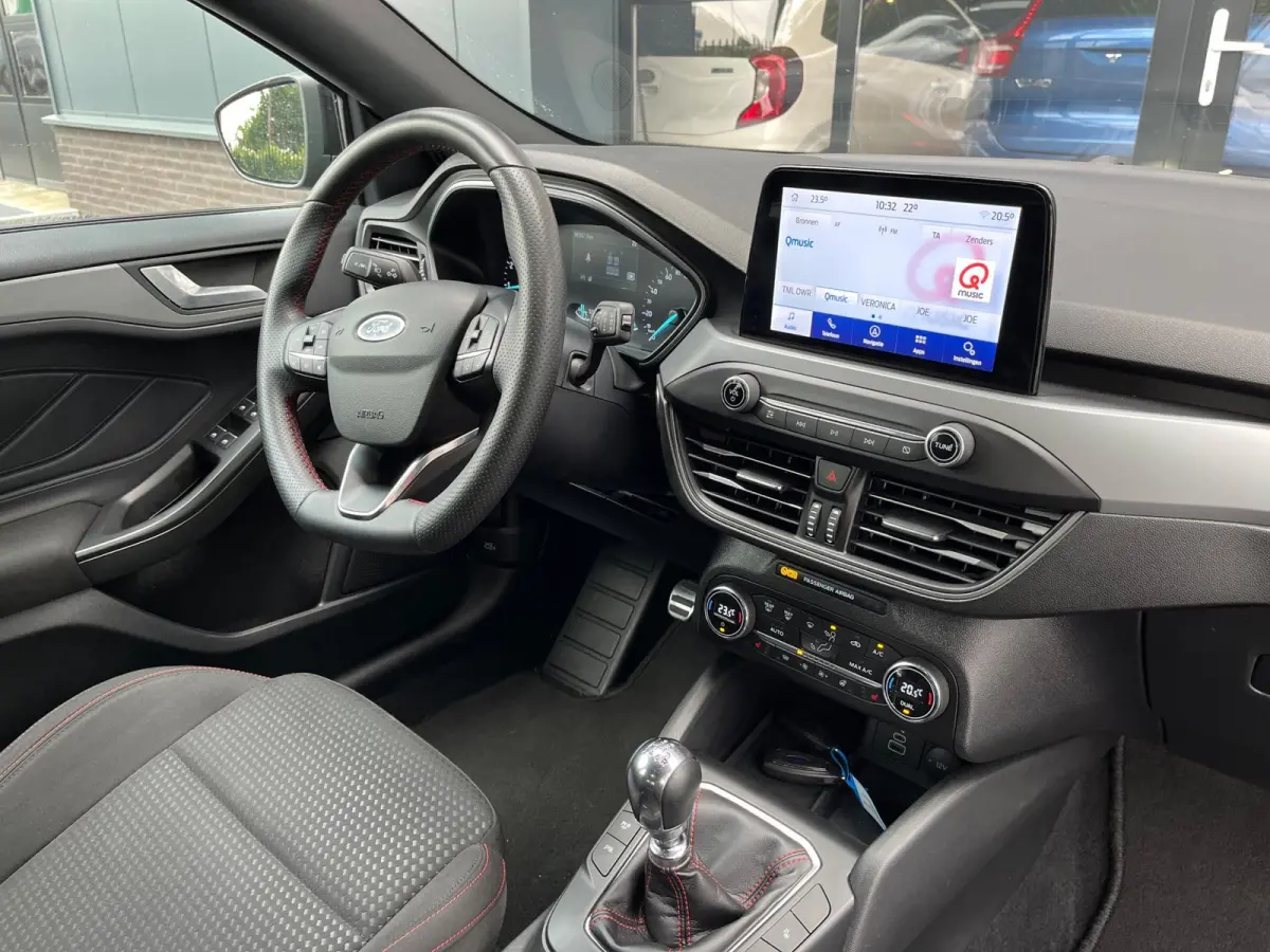1.0 EcoBoost Hybrid ST Line Style NL.Auto/Nieuw-Model/Camera/WinterPack/Clima/1Ste Eigenaar/Dealer Onderhouden