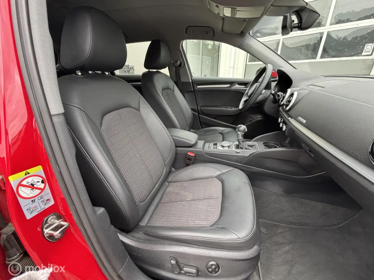 40 e-tron Advance Sport / Bovag-garantie.