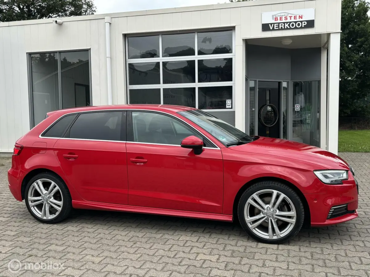 40 e-tron Advance Sport / Bovag-garantie.