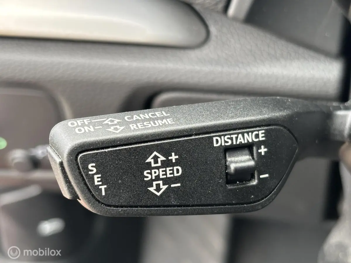 40 e-tron Advance Sport / Bovag-garantie.