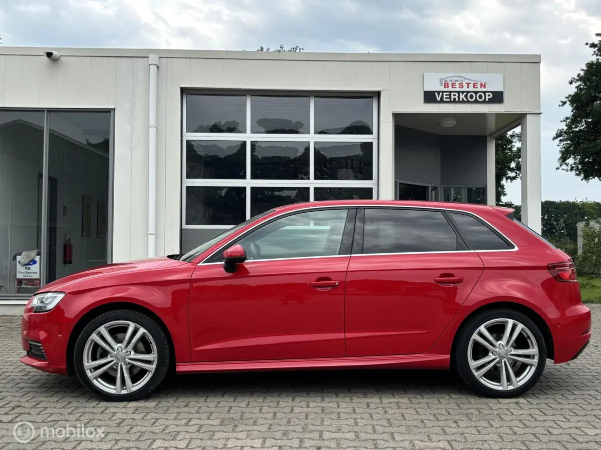 40 e-tron Advance Sport / Bovag-garantie.